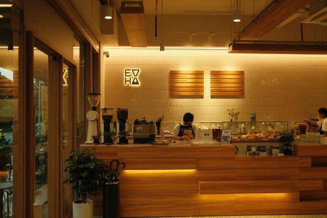 咖啡店木作吧台